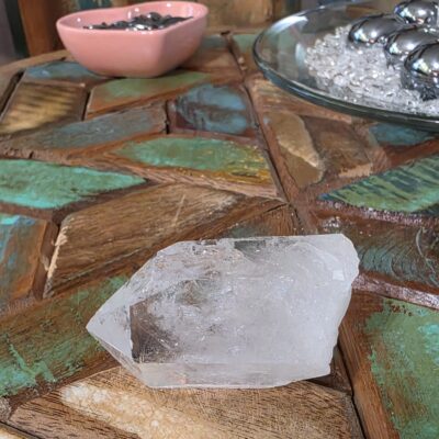 Raw Clear Quartz Specimens - Image 4
