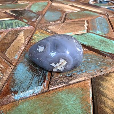 Agate Geode Egg Carving - Image 3