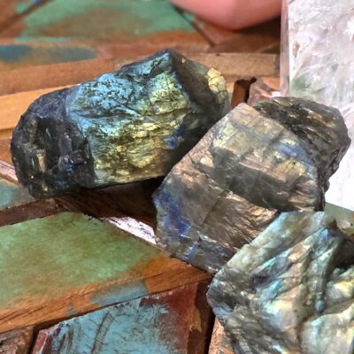 Raw Labradorite - Image 2