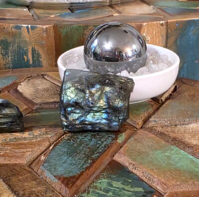 Raw Labradorite - Image 18
