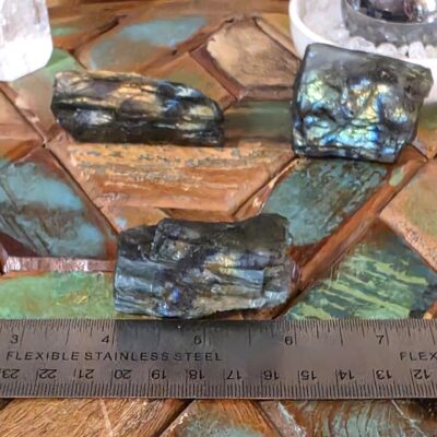 Raw Labradorite - Image 15