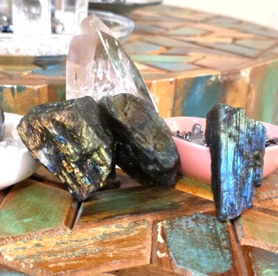 Raw Labradorite - Image 29
