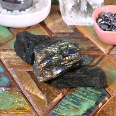 Raw Labradorite - Image 21