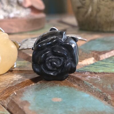 Rose Carvings with Stem - Image 5