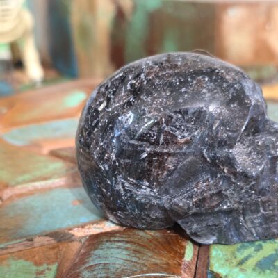 Anthophyllite Skull - Image 13
