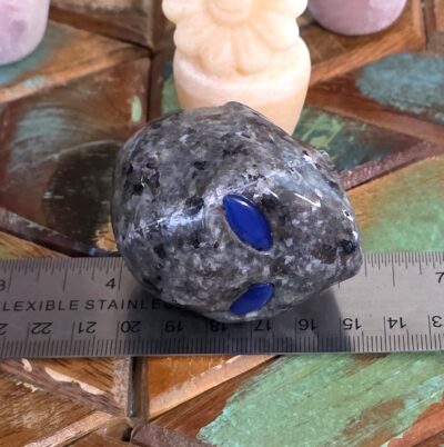 Alien Head Carvings - Image 3