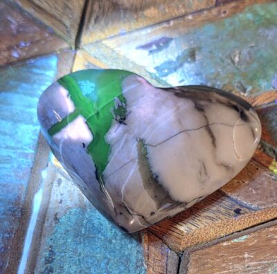 Volcano Agate Hearts - Image 9
